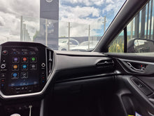 Cargar imagen en el visor de la galería, Subaru WRX 6MT Modelo 2022
