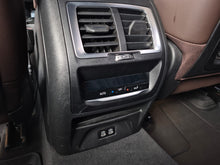 Cargar imagen en el visor de la galería, BMW IX3 M SPORT Modelo 2022

