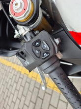 Cargar imagen en el visor de la galería, Aprilia RSV4 1100 E5 Modelo 2022
