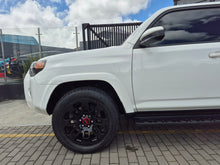Cargar imagen en el visor de la galería, Toyota 4Runner Modelo 2021
