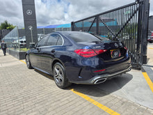 Cargar imagen en el visor de la galería, Mercedes-Benz C200 Modelo 2022
