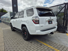 Cargar imagen en el visor de la galería, Toyota 4Runner Modelo 2021
