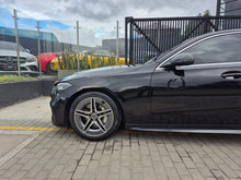 Cargar imagen en el visor de la galería, Mercedes-Benz C200 Modelo 2022
