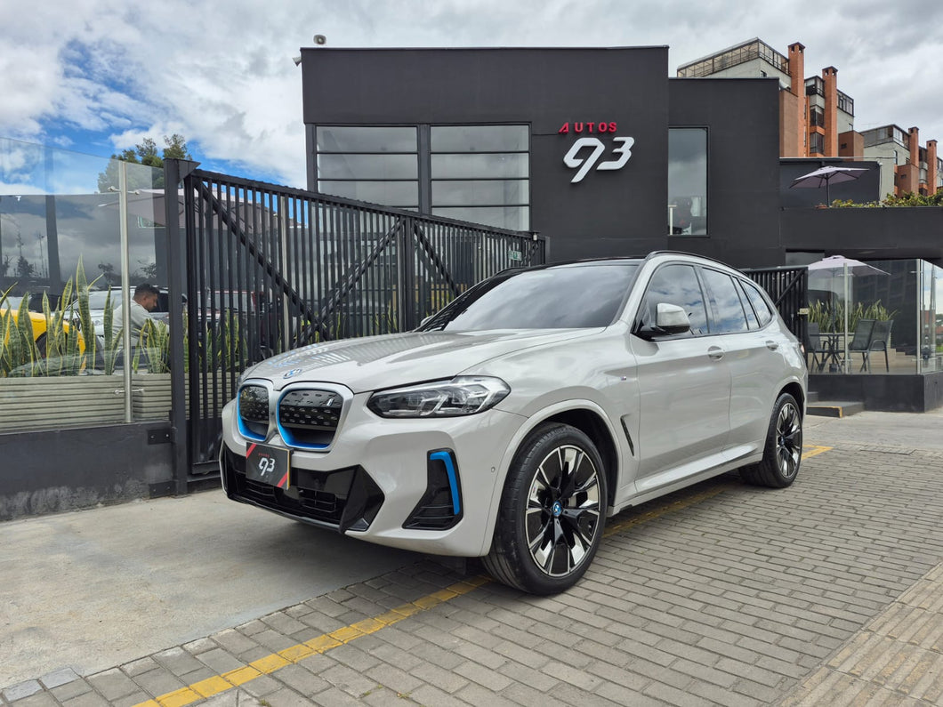 BMW IX3 M SPORT Modelo 2022