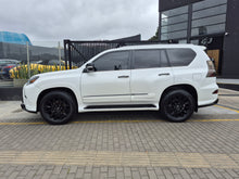 Cargar imagen en el visor de la galería, Lexus GX 460 Modelo 2015
