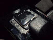 Cargar imagen en el visor de la galería, Mercedes-Benz CLA 180 Modelo 2022
