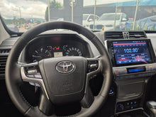 Cargar imagen en el visor de la galería, Toyota Prado Txl Modelo 2020
