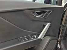 Cargar imagen en el visor de la galería, Audi Q2 Modelo 2019
