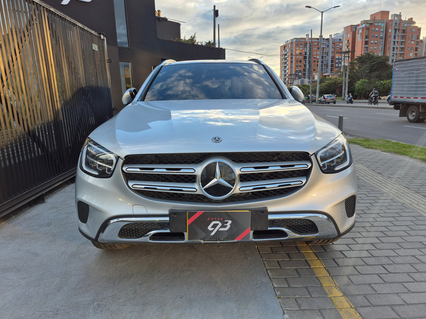 Mercedes-Benz GLC 300 4MATIC Modelo 2020