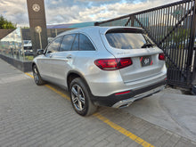 Cargar imagen en el visor de la galería, Mercedes-Benz GLC 300 4MATIC Modelo 2020
