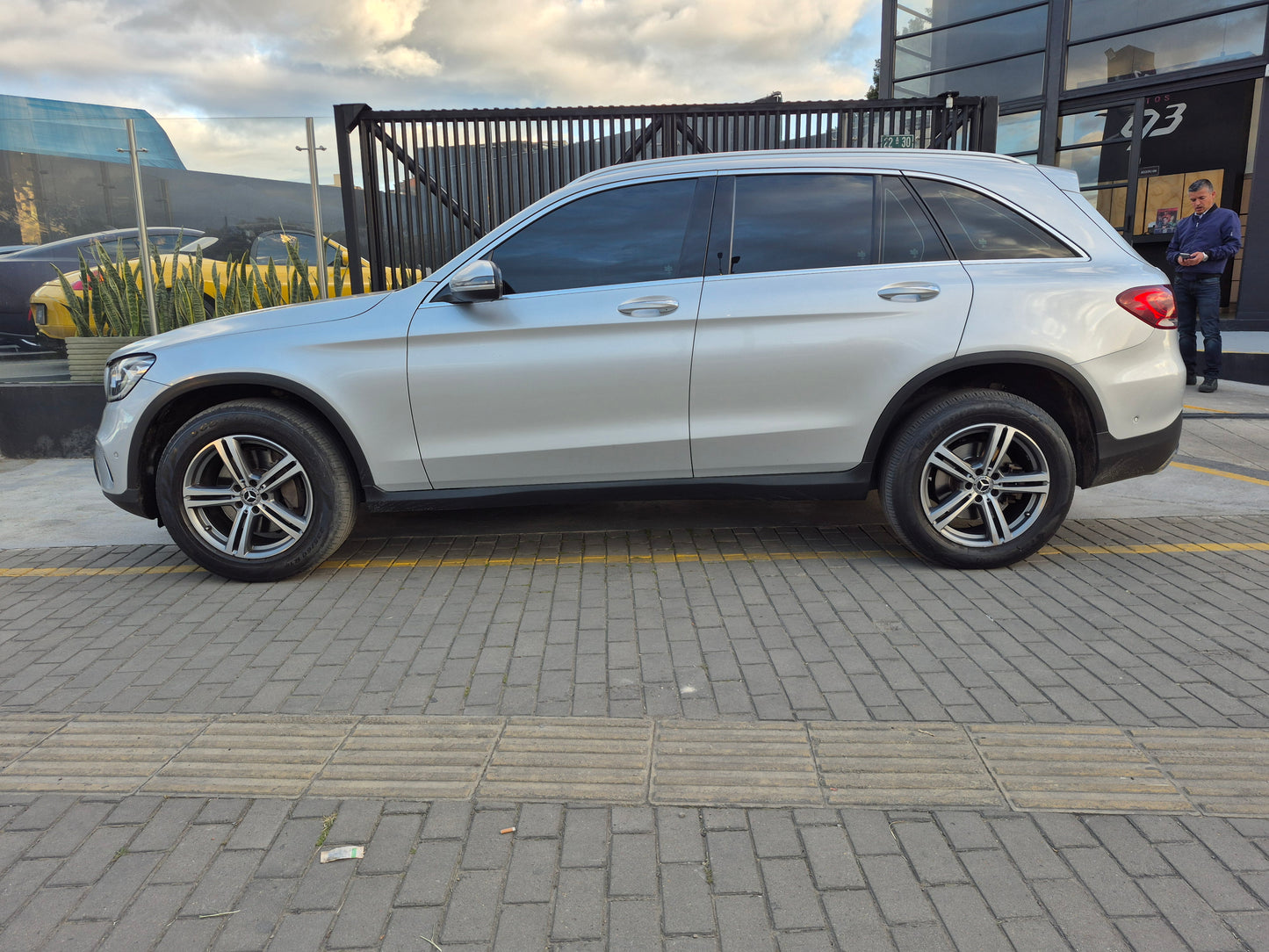 Mercedes-Benz GLC 300 4MATIC Modelo 2020