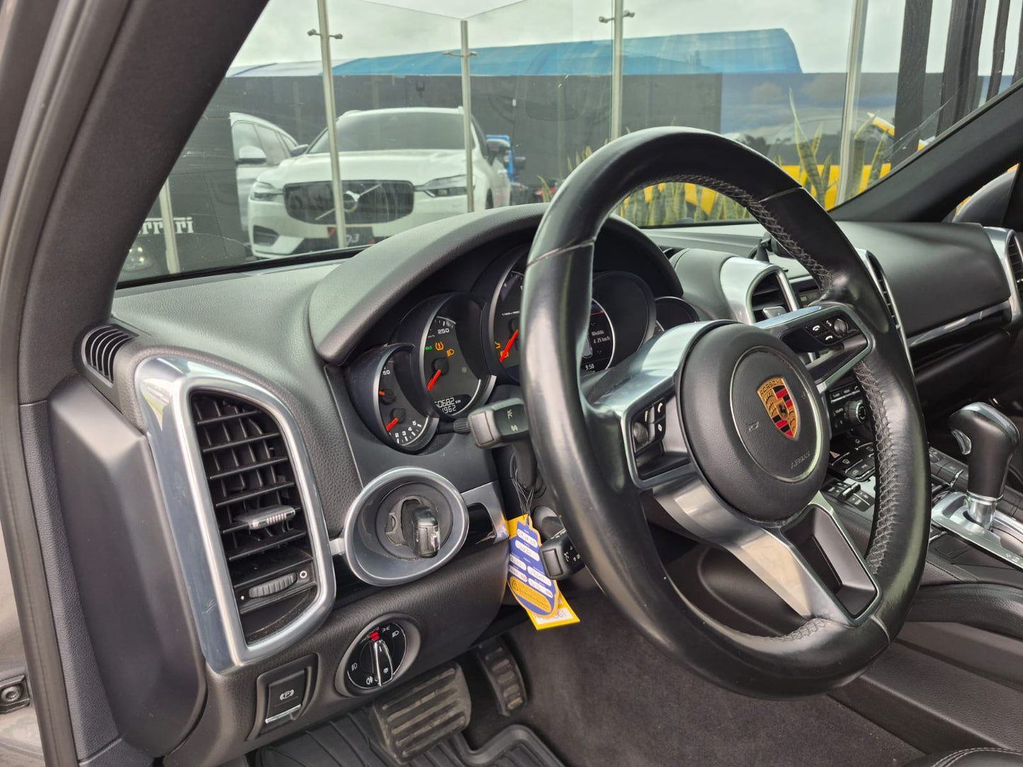 Porsche Cayenne  Modelo 2016 - Autos 93