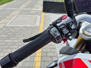 BMW F900R Modelo 2024