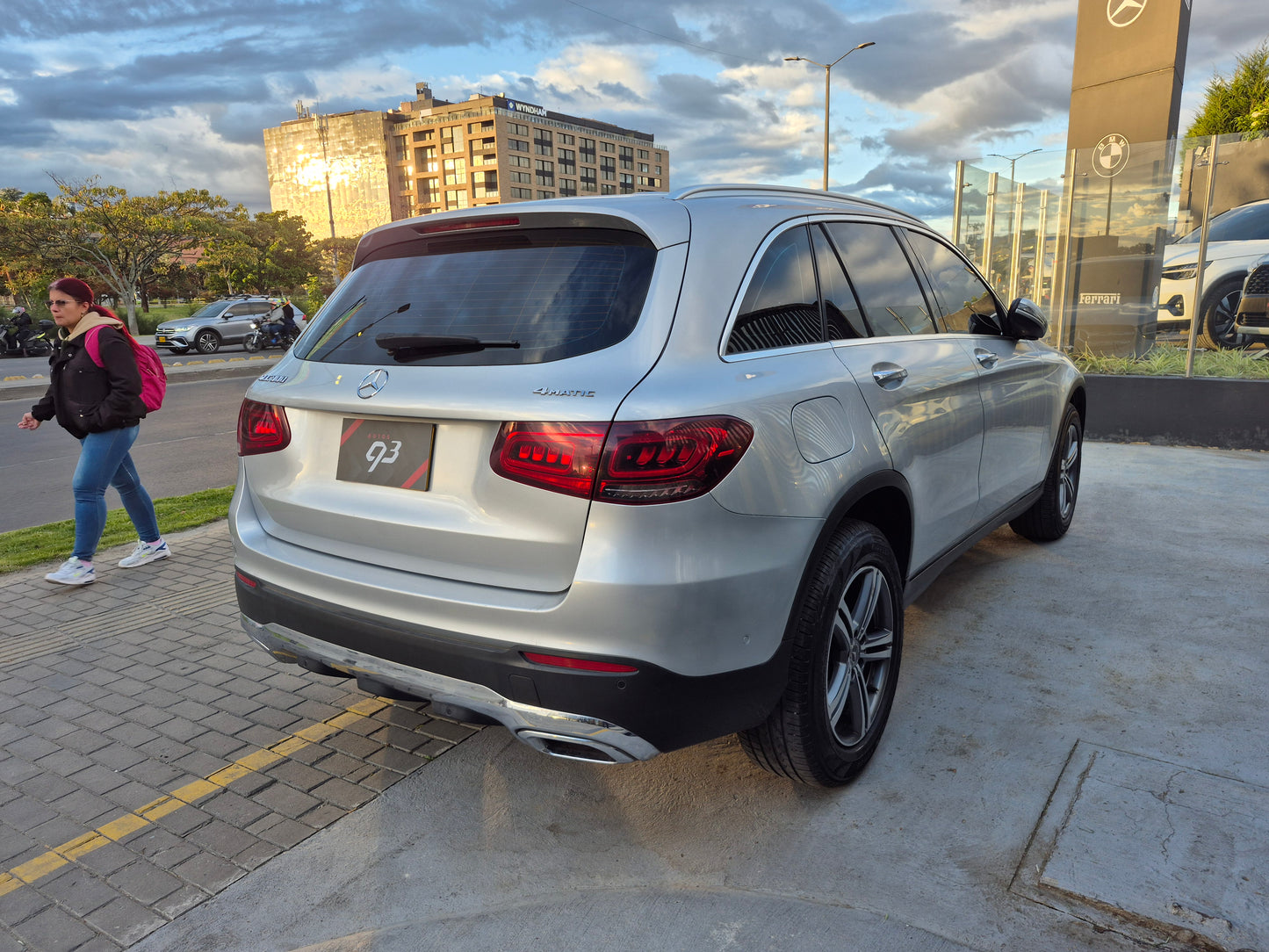 Mercedes-Benz GLC 300 4MATIC Modelo 2020