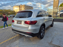 Cargar imagen en el visor de la galería, Mercedes-Benz GLC 300 4MATIC Modelo 2020
