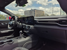 Cargar imagen en el visor de la galería, Ford Mustang GT Modelo 2024
