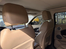 Cargar imagen en el visor de la galería, RANGE ROVER EVOQUE Modelo 2017
