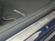 Cargar imagen en el visor de la galería, Mercedes-Benz C200 Modelo 2022
