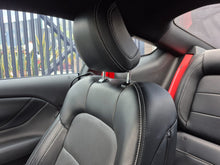 Cargar imagen en el visor de la galería, Ford Mustang GT Modelo 2024
