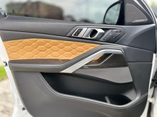 Cargar imagen en el visor de la galería, BMW X6 M COMPETITION Modelo 2023
