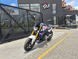 BMW F900R Modelo 2024