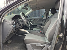 Cargar imagen en el visor de la galería, Audi Q2 Modelo 2019
