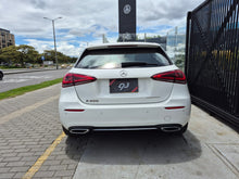 Cargar imagen en el visor de la galería, Mercedes-Benz A200 Modelo 2019
