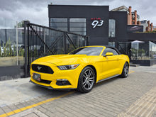 Cargar imagen en el visor de la galería, Ford Mustang Modelo 2017
