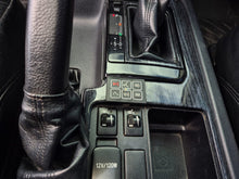 Cargar imagen en el visor de la galería, Toyota Prado TXL Modelo 2015
