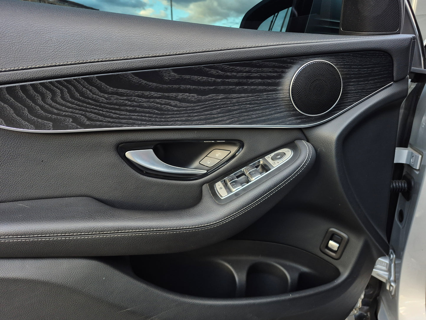 Mercedes-Benz GLC 300 4MATIC Modelo 2020