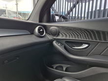 Cargar imagen en el visor de la galería, Mercedes-Benz Glc 300 e 4matic Modelo 2022
