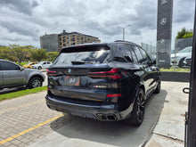 Cargar imagen en el visor de la galería, BMW X5 M60I XDRIVE Modelo 2024

