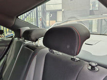 Cargar imagen en el visor de la galería, Subaru WRX 6MT Modelo 2022
