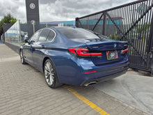 Cargar imagen en el visor de la galería, BMW 530I Modelo 2021
