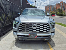 Cargar imagen en el visor de la galería, Toyota Sequoia 1794 TRD Modelo 2026
