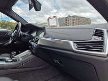 Cargar imagen en el visor de la galería, BMW X6 M50I Modelo 2022
