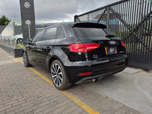 Cargar imagen en el visor de la galería, Audi A3 Sportback Modelo 2020
