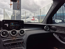 Cargar imagen en el visor de la galería, Mercedes-Benz GLC 300 E 4Matic Modelo 2022
