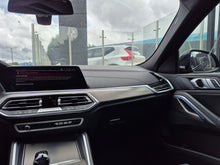 Cargar imagen en el visor de la galería, BMW X6 M50I Modelo 2022
