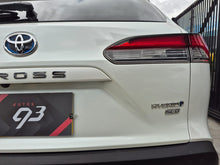 Cargar imagen en el visor de la galería, Toyota Corolla Cross SE-G Modelo 2017
