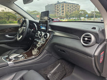 Cargar imagen en el visor de la galería, Mercedes-Benz GLC 250 4MATIC Modelo 2017
