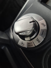 Cargar imagen en el visor de la galería, Toyota 4Runner Modelo 2021

