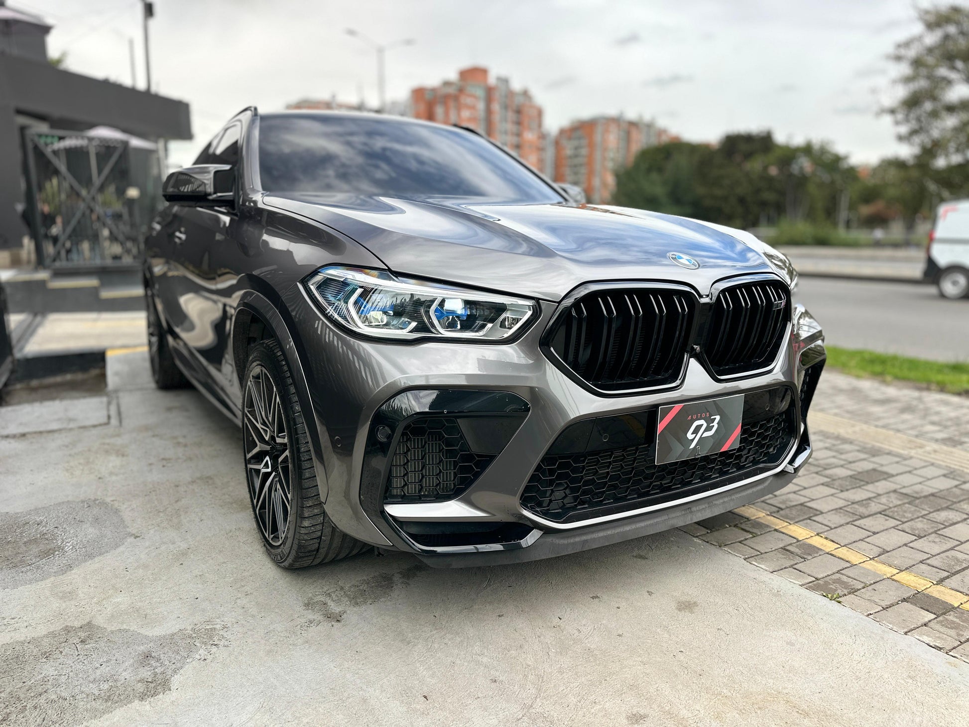 BMW X6 M COMPETITION Modelo 2023 - Autos 93