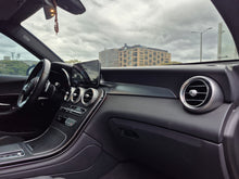 Cargar imagen en el visor de la galería, Mercedes-Benz GLC 300 E 4Matic Modelo 2022
