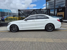 Cargar imagen en el visor de la galería, Mercedes-Benz AMG C43 4MATIC Modelo 2020
