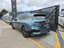 Cargar imagen en el visor de la galería, BMW IX XDRIVE40 Modelo 2022

