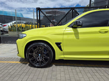 Cargar imagen en el visor de la galería, BMW X4M COMPETITION Modelo 2023
