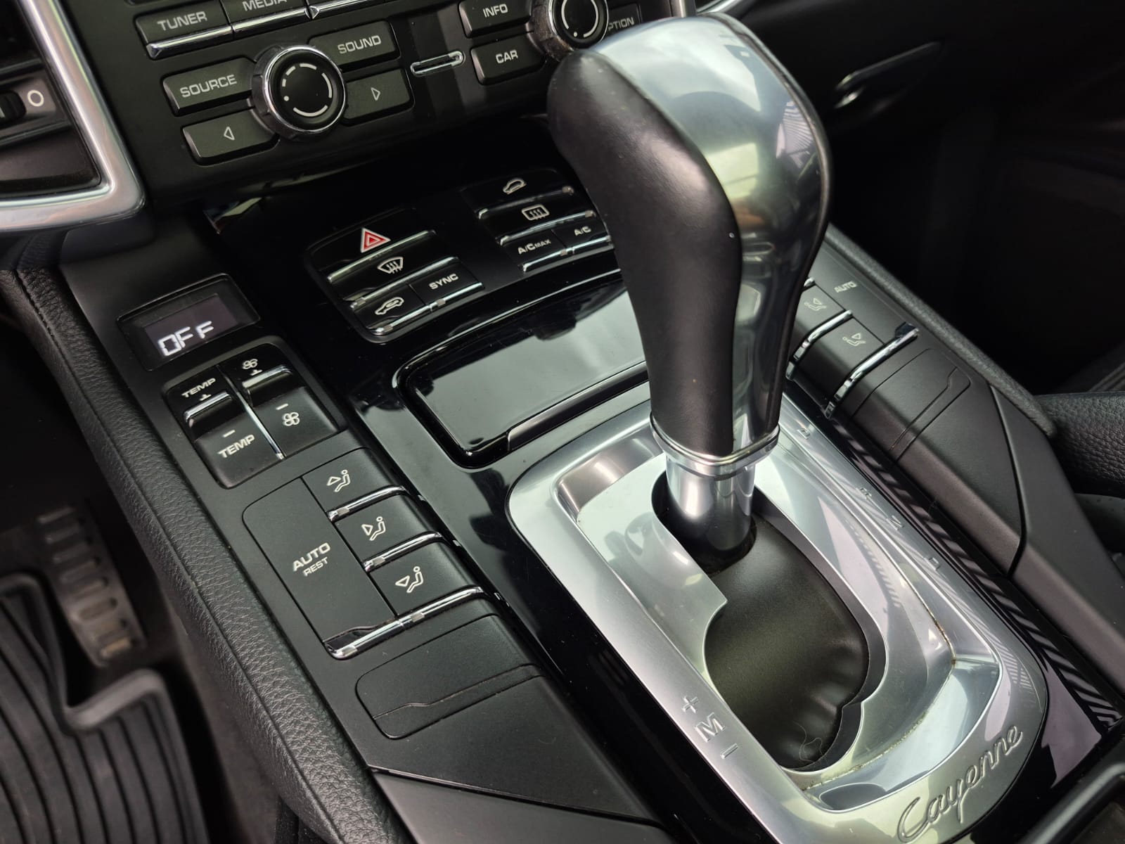 Porsche Cayenne  Modelo 2016 - Autos 93
