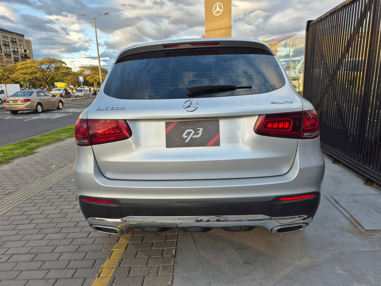 Mercedes-Benz GLC 300 4MATIC Modelo 2020