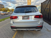 Cargar imagen en el visor de la galería, Mercedes-Benz GLC 300 4MATIC Modelo 2020

